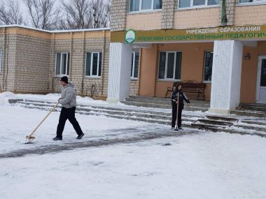 Уборкаснега0912 003