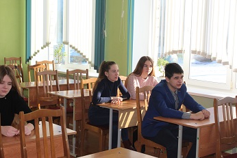 1ua2.JPG